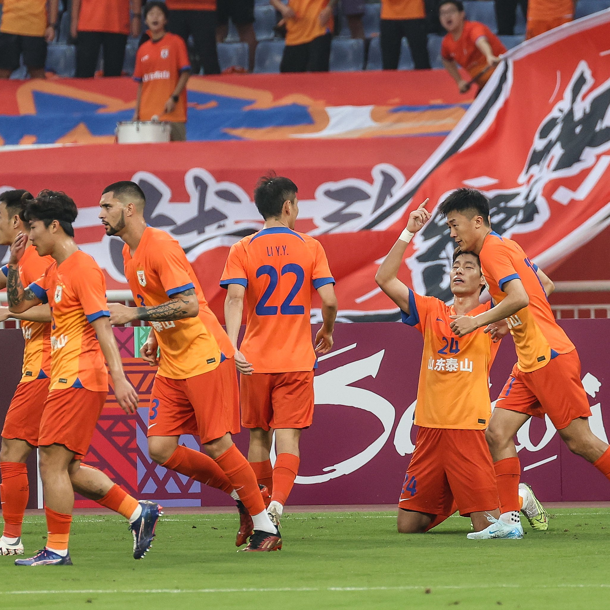 九游体育-山东泰山全力迎战海港