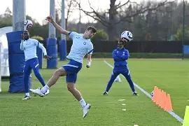 九游体育官网入口-清晨布莱顿备战欧联，更衣室发声细节曝光，话题不断，数据趋势出现新变化(英超纽卡斯尔对布莱顿)