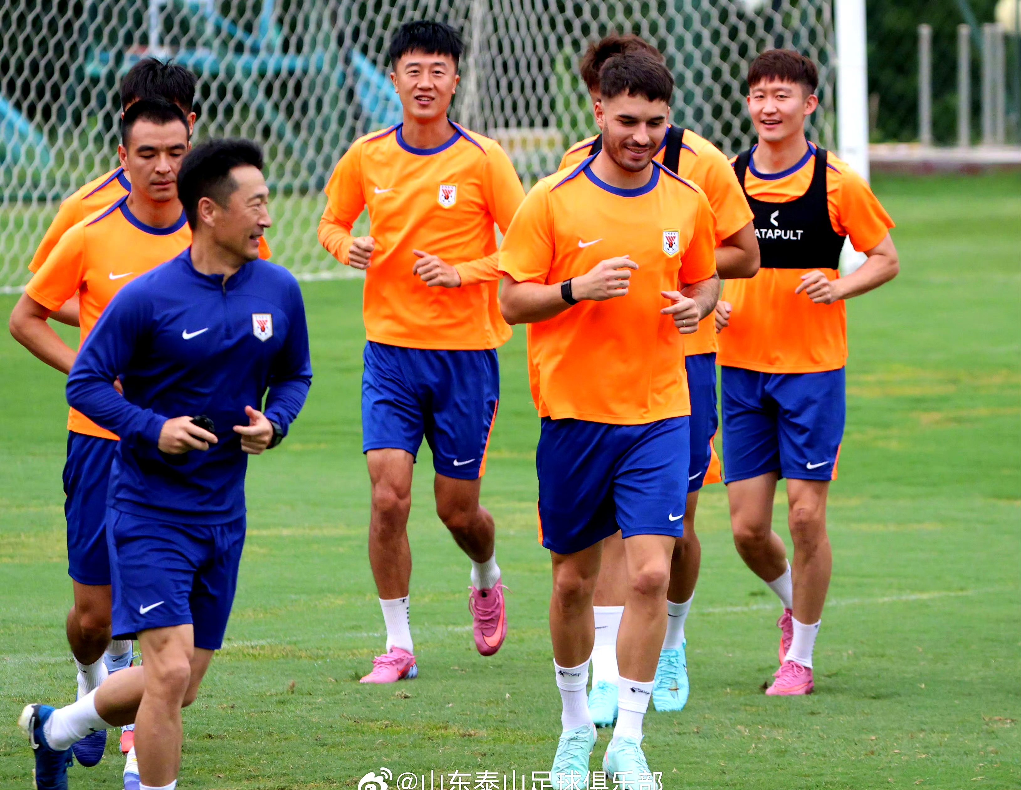 九游体育官网-刚刚！山东男篮官宣签约备战中超那不勒斯赛后伤情更新，今晚里尔备战法甲的简单介绍