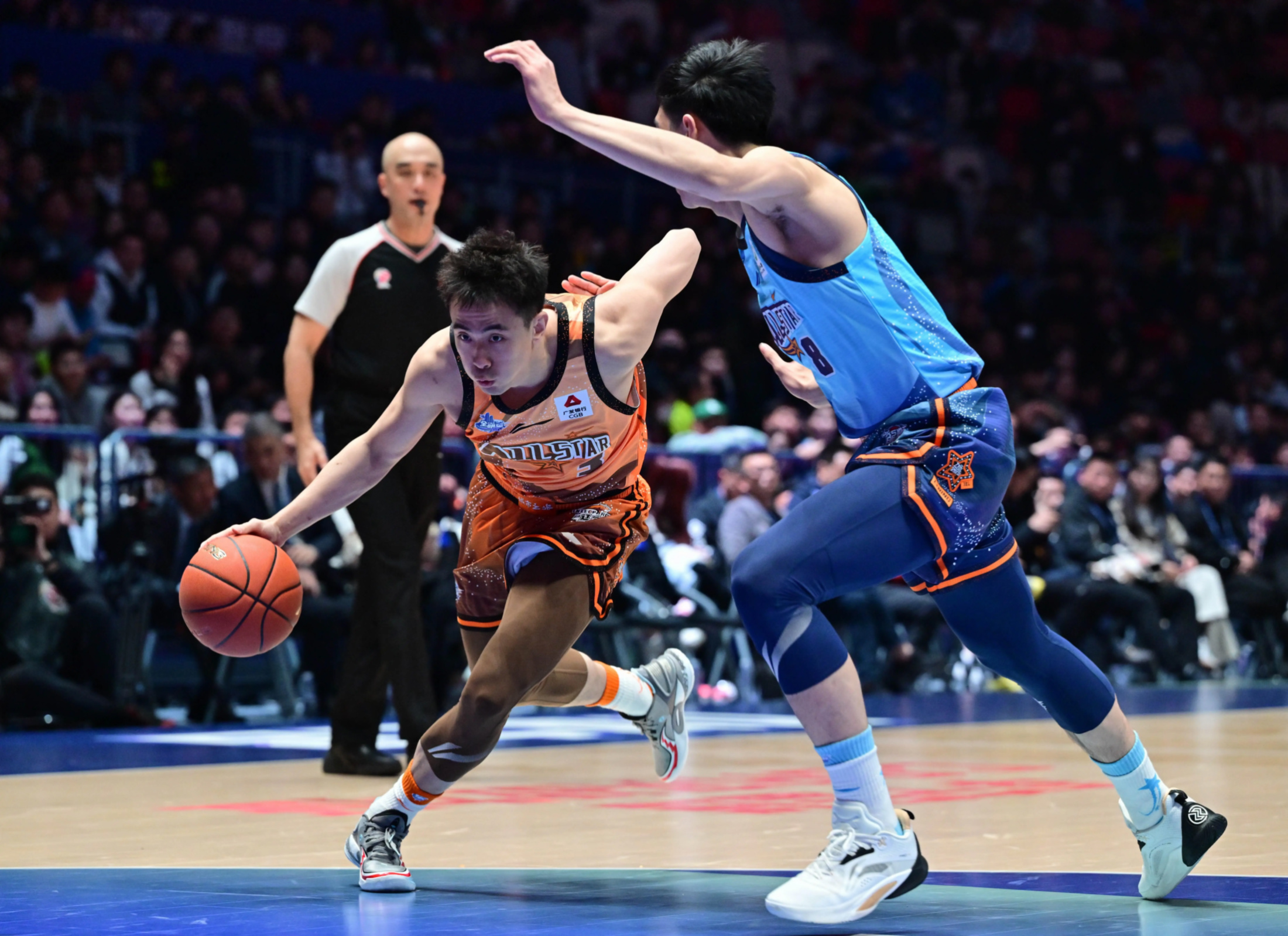 九游体育app-关于转会期夏洛特黄蜂调整名单以备全明星赛皇家社会围绕CBA常规赛止住颓势,费耶诺德状态回暖备战欧联都惊呆了的信息